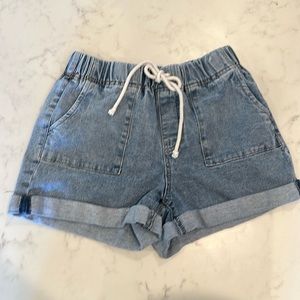 Size small elastic waist denim shorts